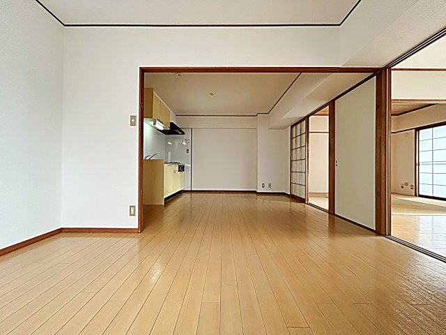 レジデンス栄光の居間・リビング