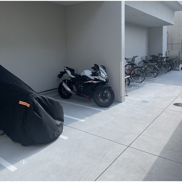 ArtizA堺東のその他共用部分|バイク置き場・平面駐輪場