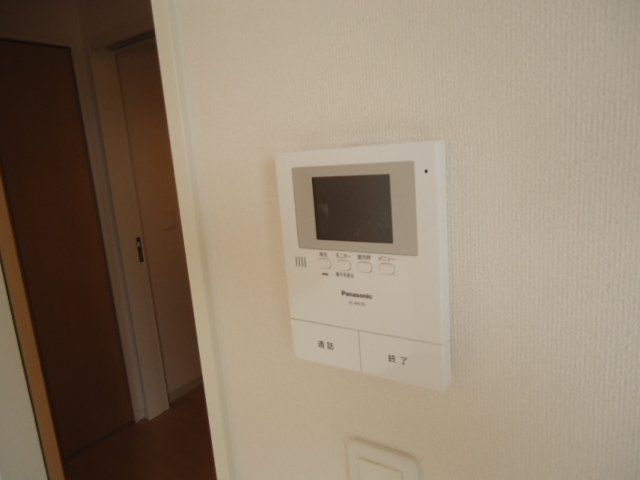 ウィステリアの内装|カメラ付インターホン