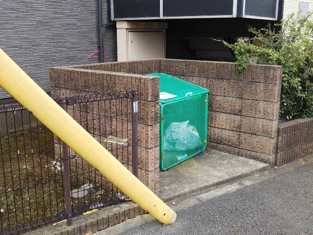 レオパレスフォレストのその他|ゴミ置場