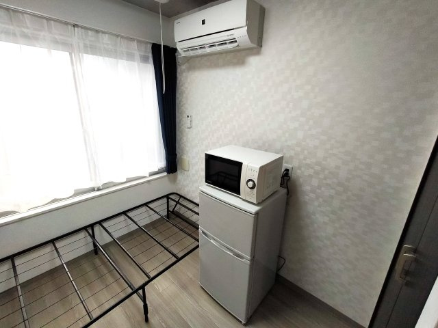 AP121 グリシュアーヴ旭町の居間・リビング