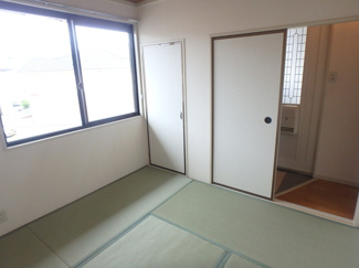 ★収納付きの和室４．５帖★