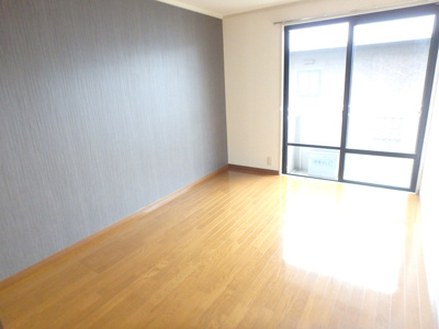★南西向き洋室６帖★