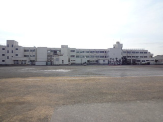 綾瀬市立北の台中学校まで230ｍ