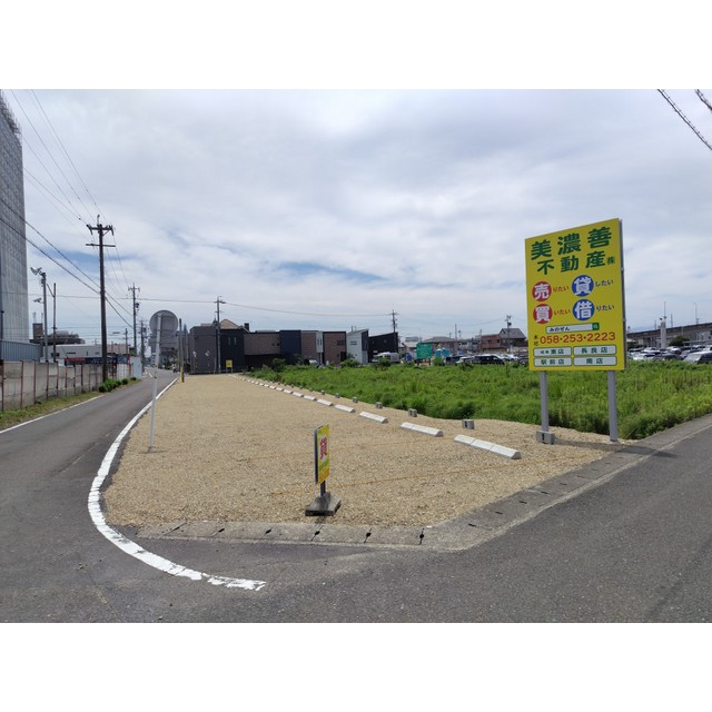 岐阜市市橋４丁目の駐車場の外観