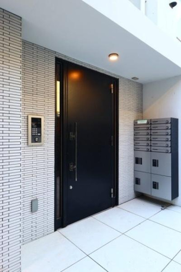 【エントランス】