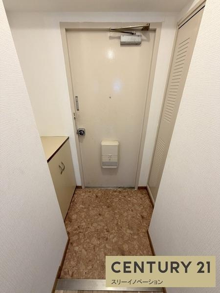ポートヴィラメイセイの玄関|★収納たっぷり★