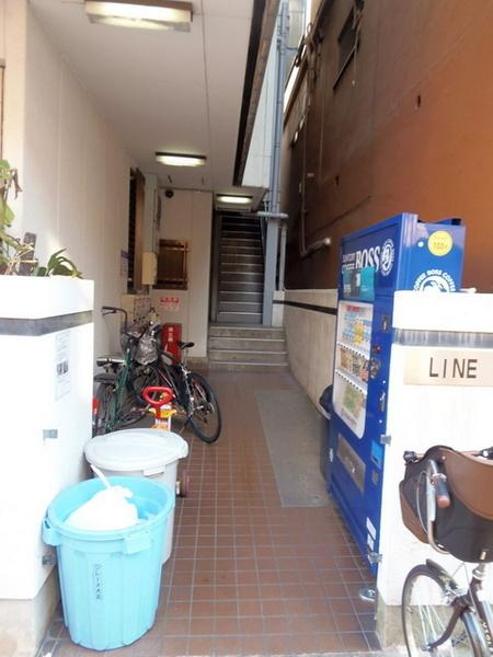 シレーヌ大正のエントランス|建物内への入口★