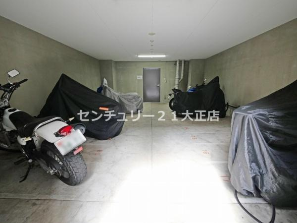 エステムコート大阪ベイエリアの駐車場