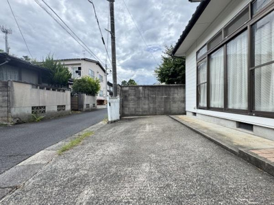 【前面道路含む現地写真】 | 雑賀町中古戸建て