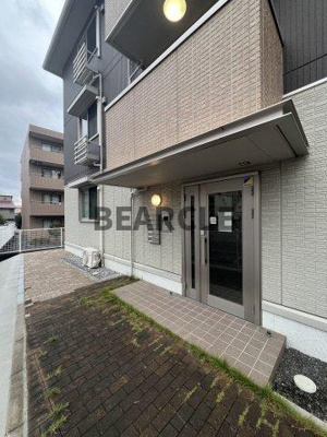 【エントランス】 | ユートピア | 清潔なエントランスです