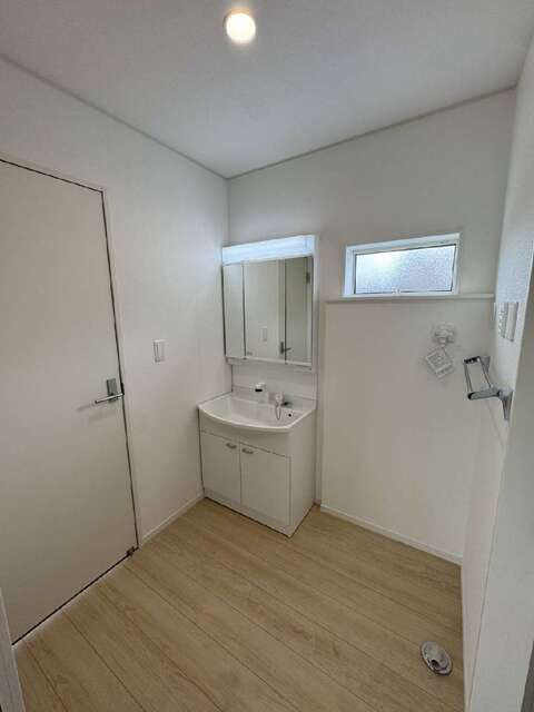 クレイドルガーデン高根沢町中阿久津第１　新築一戸建ての独立洗面台