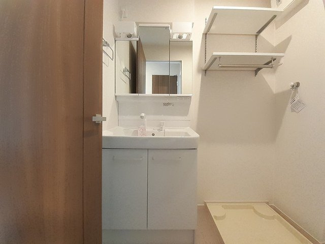 ヴィラノールＬの洗面所|忙しい朝には欠かせない洗面所です
