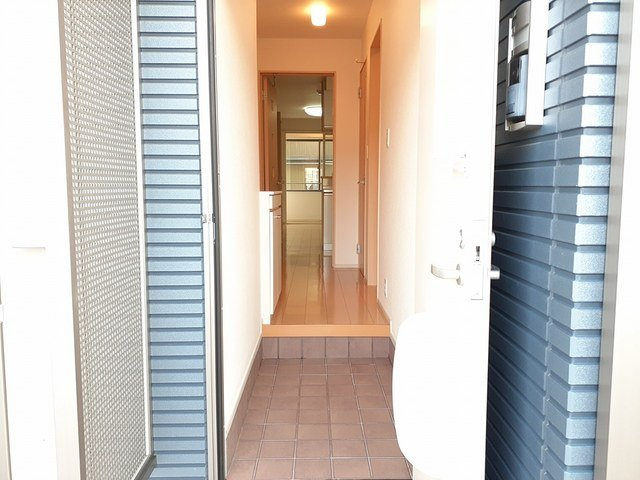 メゾン北冠の玄関|毎日通る玄関はこちらです