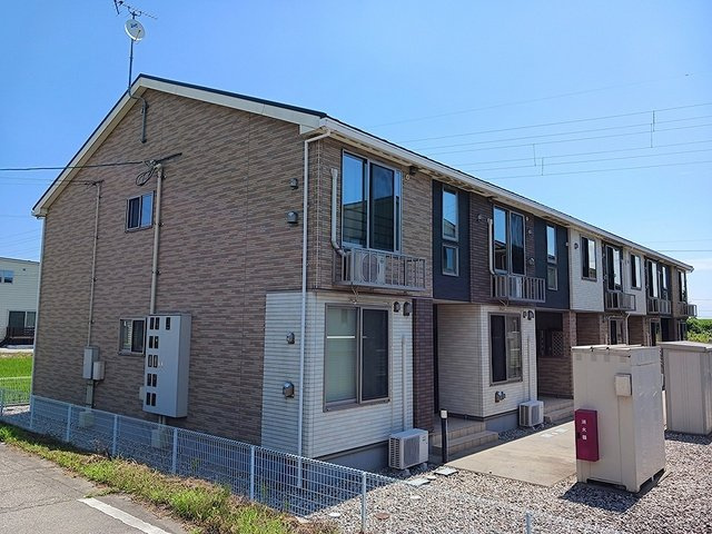 アリアの外観|外観は落ち着いています