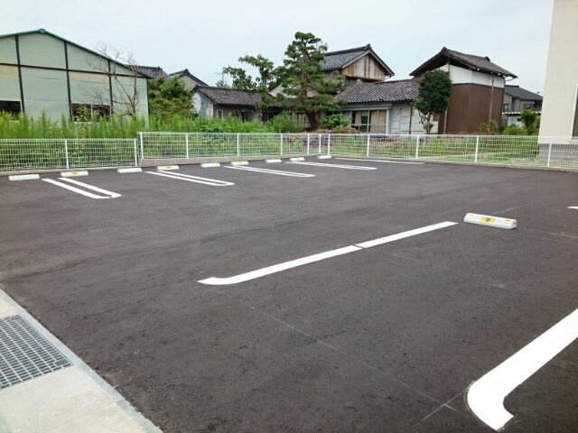 アクティモアの駐車場|駐車場です