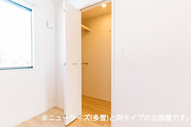シャトー　ソレイユⅢ　Ｂの収納|便利な収納スペースです