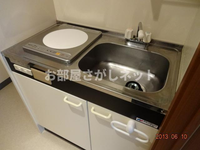 フロムファーストビル【おとり物件なし】#学生・社会人にオススメ！初期費用分割払いOK！のキッチン