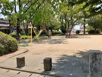 オータム　ガーデンの周辺|長門石第１公園まで20m
