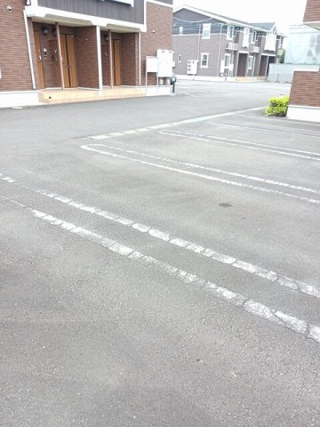 ティータウン　レガーロ　Ｂの駐車場