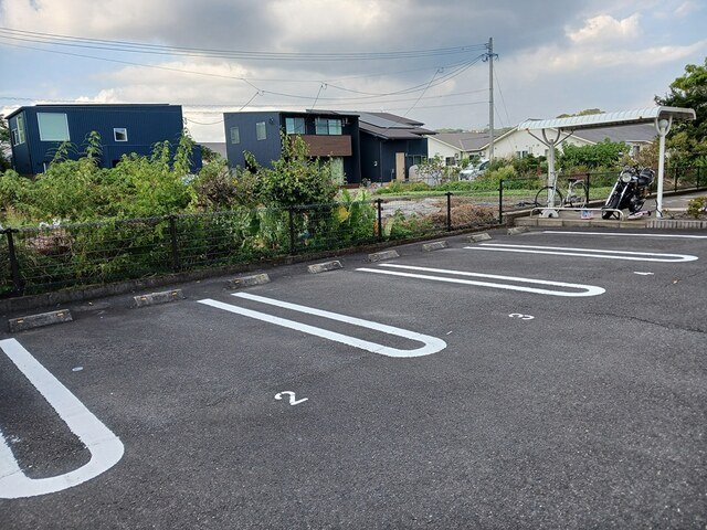 ケイズ・プラーサⅠの駐車場