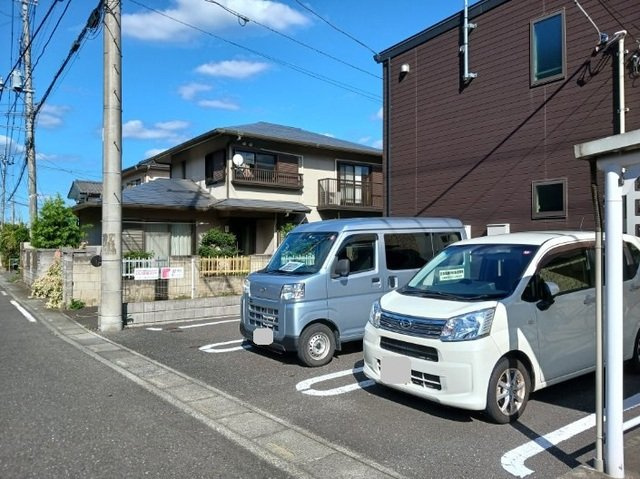 ライゼ　イヅミヤ　Ⅱの駐車場