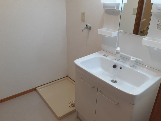 ＭＡＬＩＢＵ　ＧＡＲＤＥＮの洗面所