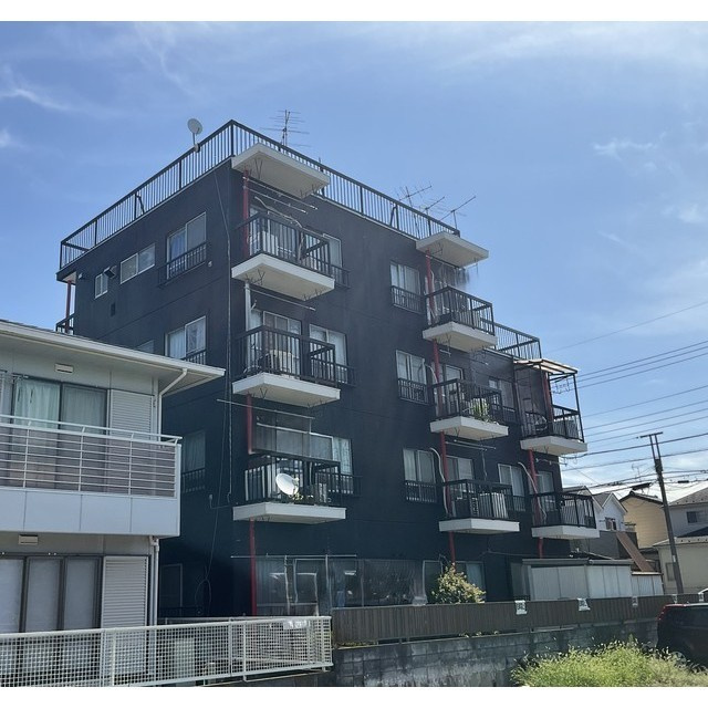 川島ビルの外観