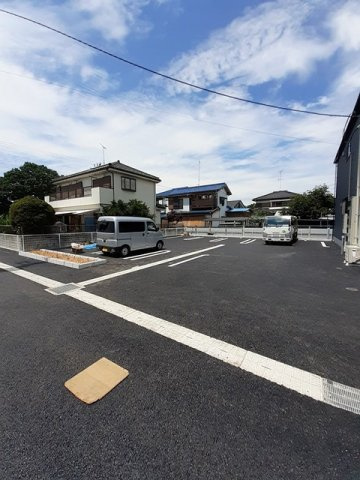 アルカディアＣの駐車場