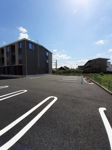パーシモンＮの駐車場
