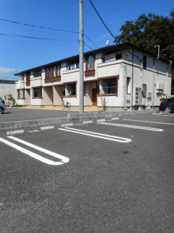 フレシールⅡの駐車場