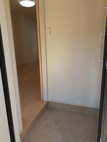 コロレ・プリムヴェール壱番館の玄関