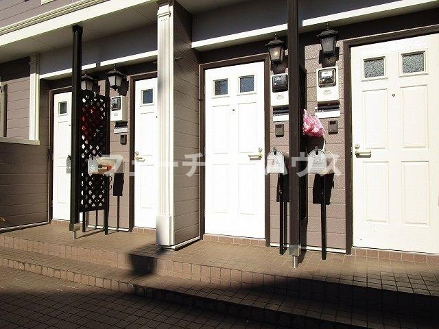 シェルエトワールの玄関