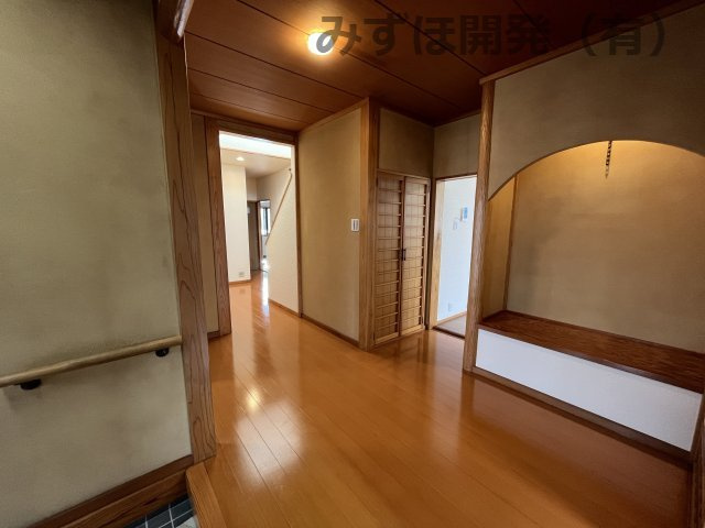 東根市本丸東9-45のその他共用部分|1階廊下