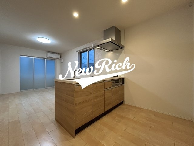 前橋市問屋町２丁目のアパートの居間・リビング