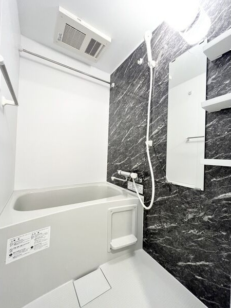 S-RESIDENCE金山三丁目の浴室