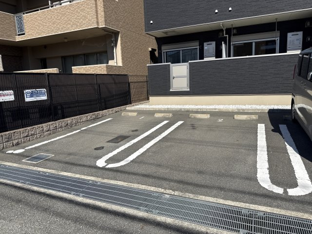 プロスペリテⅡの駐車場