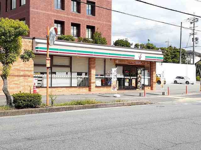 シュープリームの周辺|セブンイレブン三木青山3丁目店まで733m