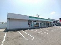 グランディールＦの周辺|ファミリーマート中央通り店さんまで700m