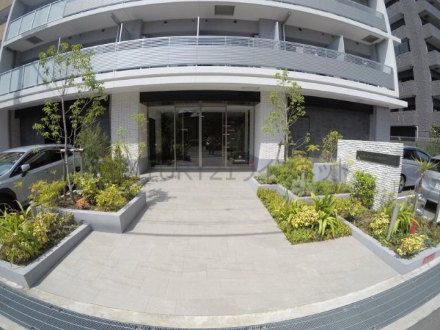 【エントランス】 | コンフォリア江坂広芝町