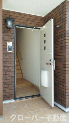 サンブリーゼ東山Ｄの玄関