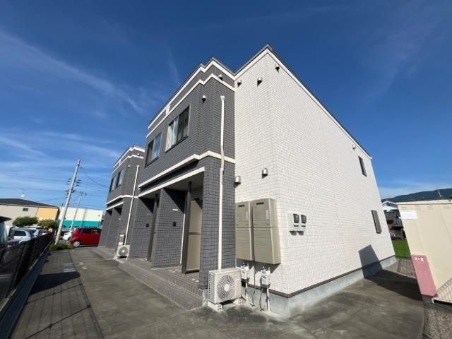 ブランリーオの外観
