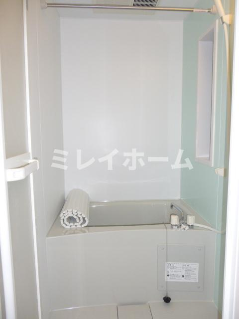 メゾンドモンペールの浴室