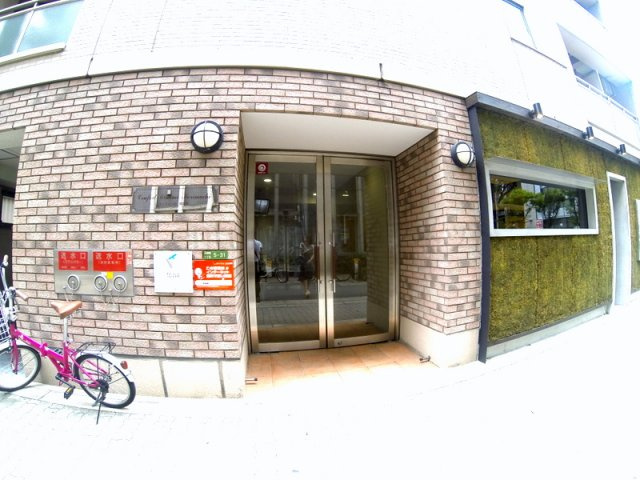 【エントランス】 | コンフォール南森町　