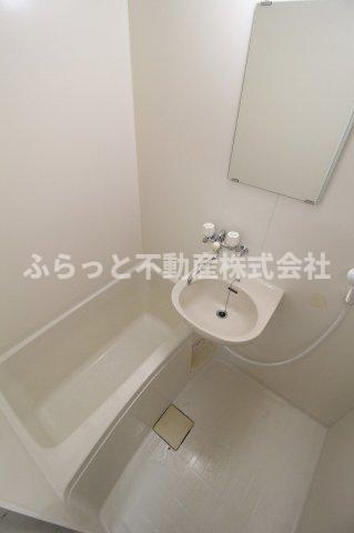 コーポみらいパート2の浴室|日々の疲れを癒すお風呂付です