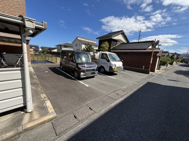 ティンカー・ベルの駐車場