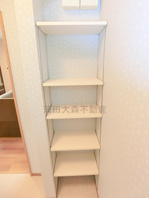 千鳥1丁目貸家の収納|洗面所収納