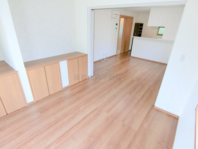千鳥1丁目貸家の洋室