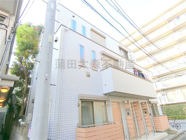 maison de mon pere(メゾン　ド　モンペールの外観|2014年4月築　軽量鉄骨造地上3階建て1K～1LDK総戸数5戸　京急本線大森町駅最寄りの東京都大田区大森西3丁目の住宅街！梅屋敷駅も徒歩圏内！