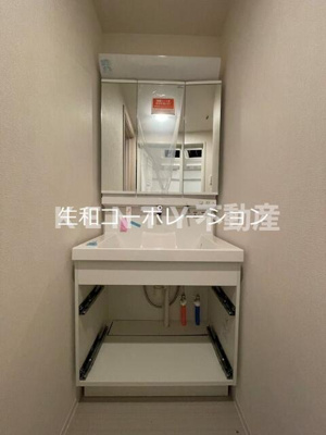 【洗面所】 | コンフォール千鳥 | 広い洗面スペース